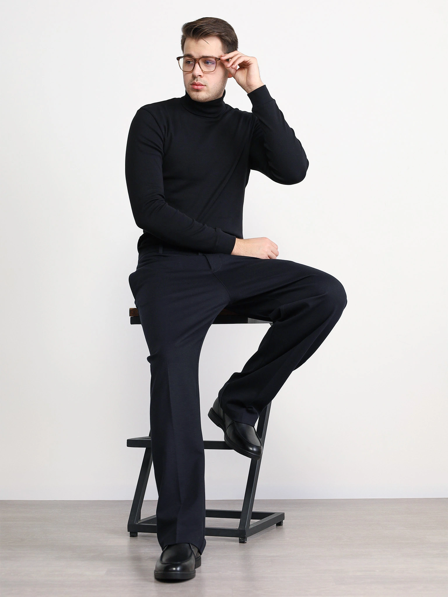 Брюки трикотажные темно-синего цвета